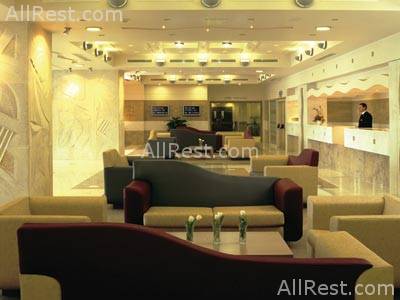 Holiday Inn Attica Avenue 2